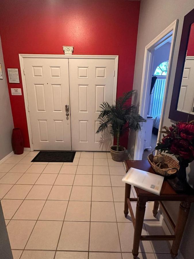 Holiday home Sweet 4 Bedroom 3 Bath Pool & Davenport