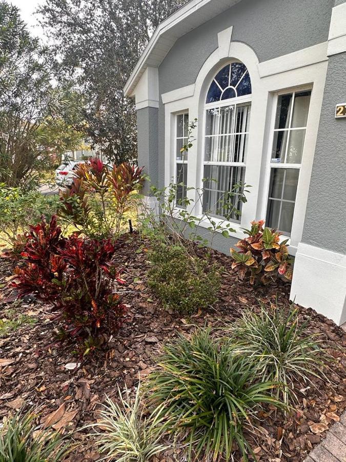 Sweet 4 Bedroom 3 Bath Pool & Davenport