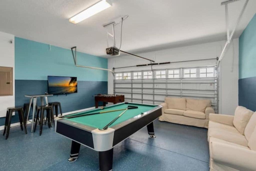 Villa At Champions Gate In Orlando Near Theme Parks With Private Pool, & Movie Theater *