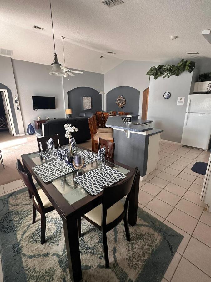 Holiday home Sweet 4 Bedroom 3 Bath Pool &