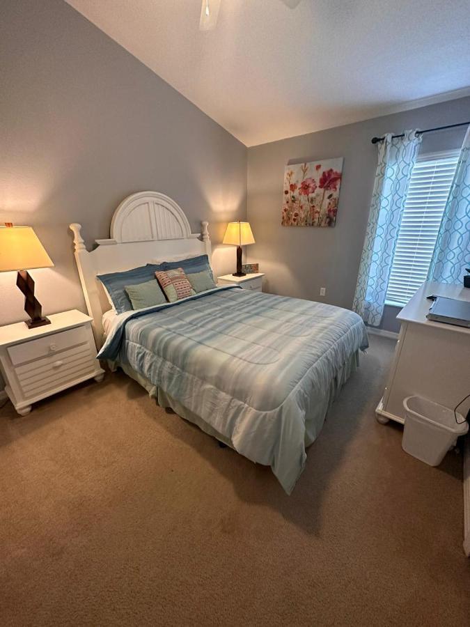 Holiday home Sweet 4 Bedroom 3 Bath Pool &
