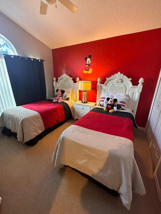 Sweet 4 Bedroom 3 Bath Pool &