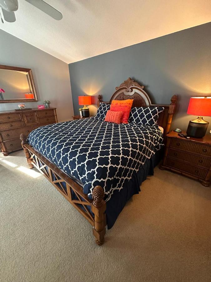 Holiday home Sweet 4 Bedroom 3 Bath Pool &