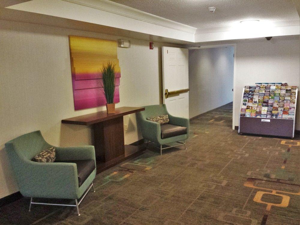 By Marriott Orlando East/ucf Area 3* Alafaya