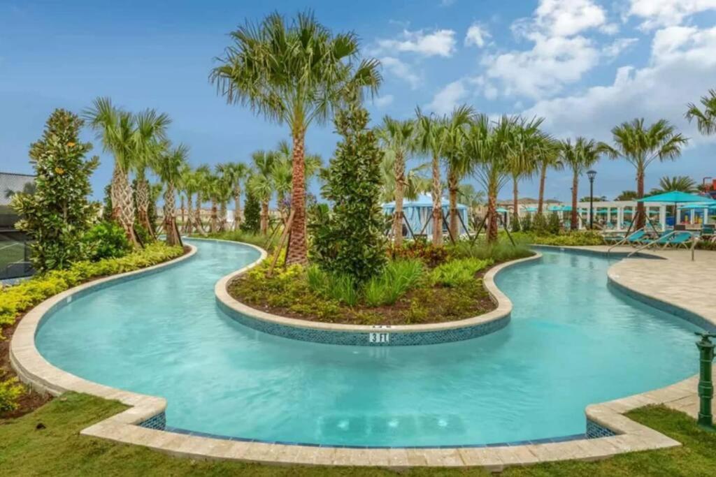 Holiday home Luxury 5bd/5bh With Pool/bbq Universal *