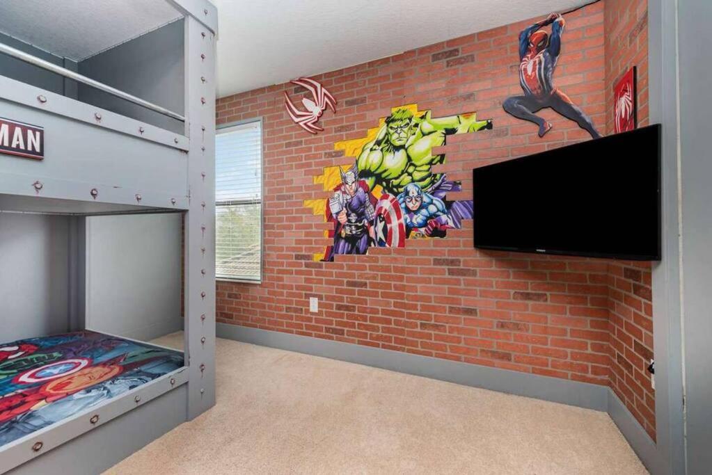 Villa Upscale Family Withcustom Arcade, Theatre *