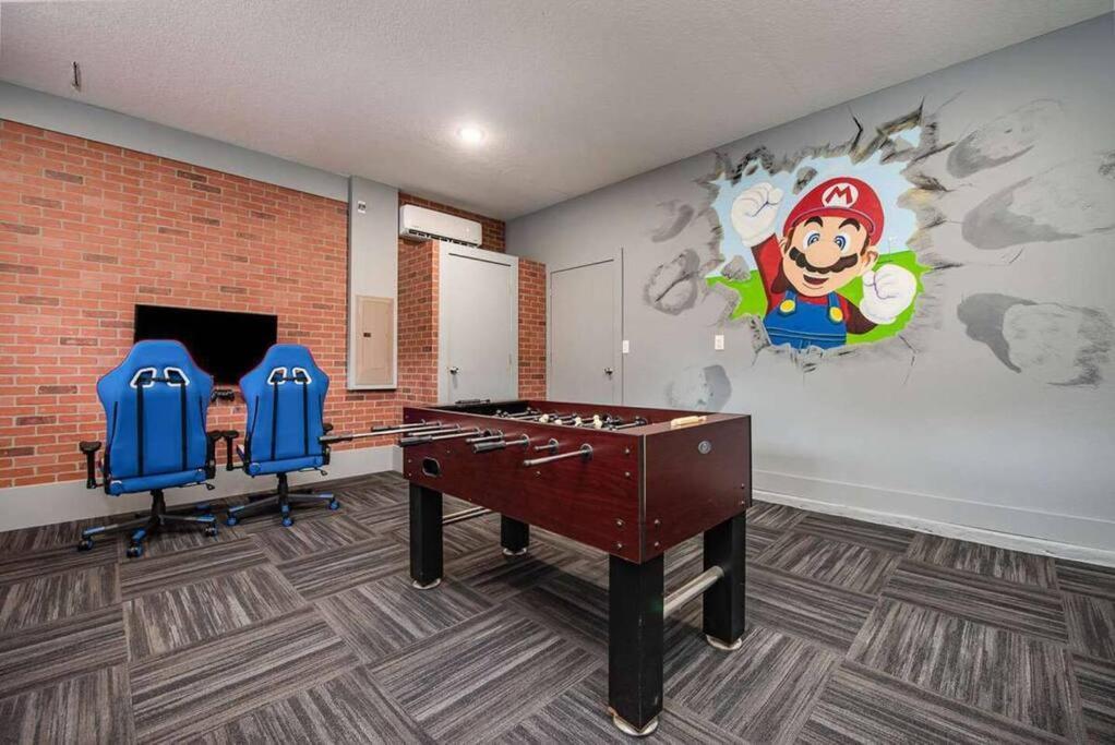 Villa Upscale Family Withcustom Arcade, Theatre Davenport