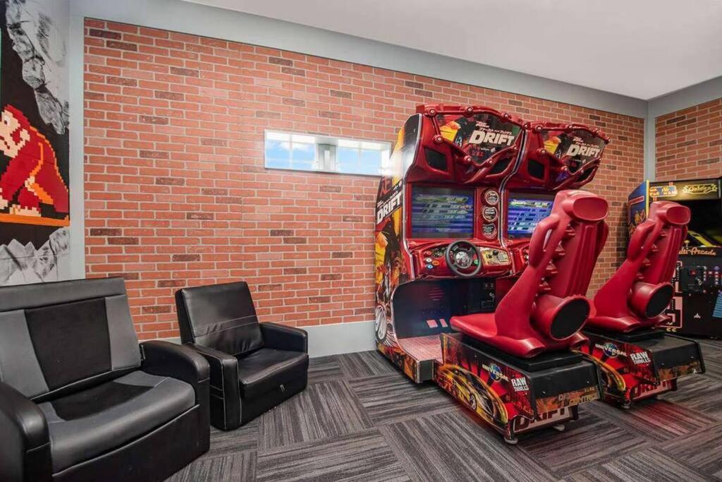 Upscale Family Withcustom Arcade, Theatre