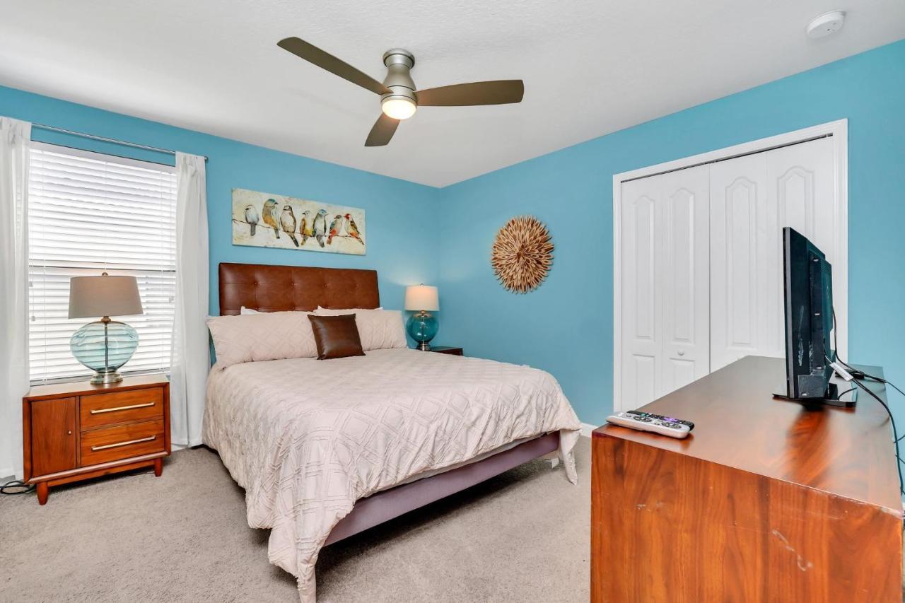 Villa Stunning 9-br Themed With Free Access To A Water Park! Davenport