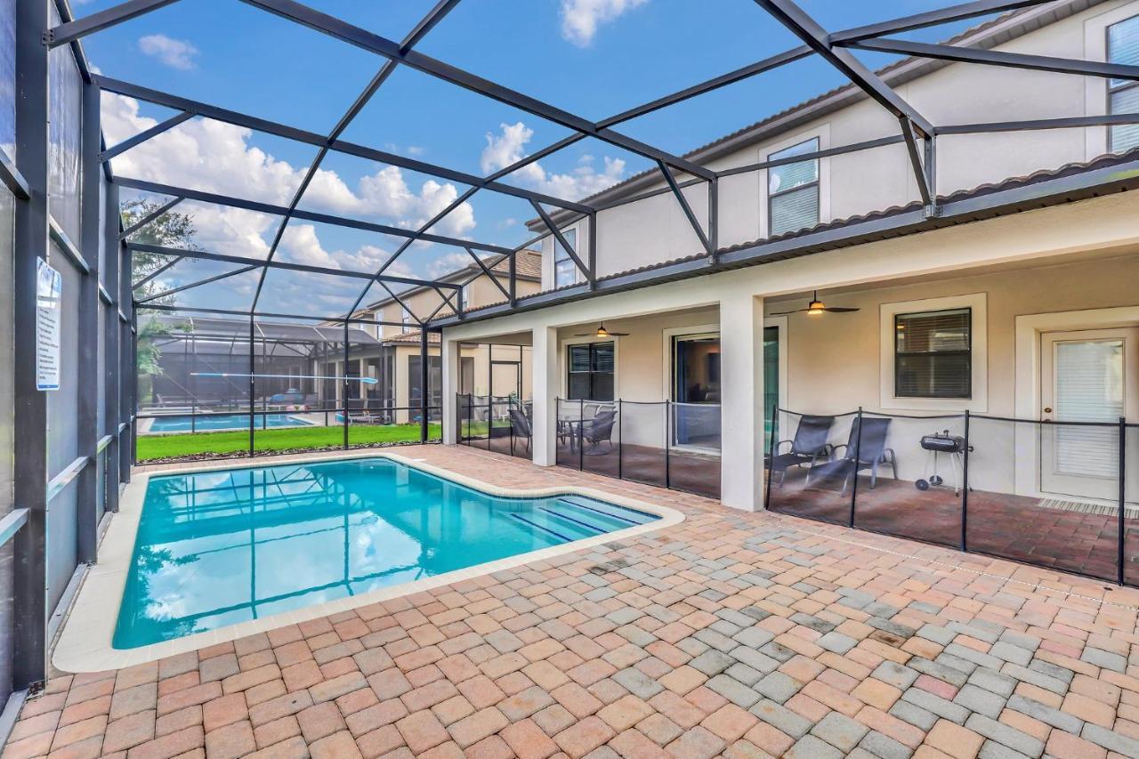 Villa Stunning 9-br Themed With Free Access To A Water Park! *