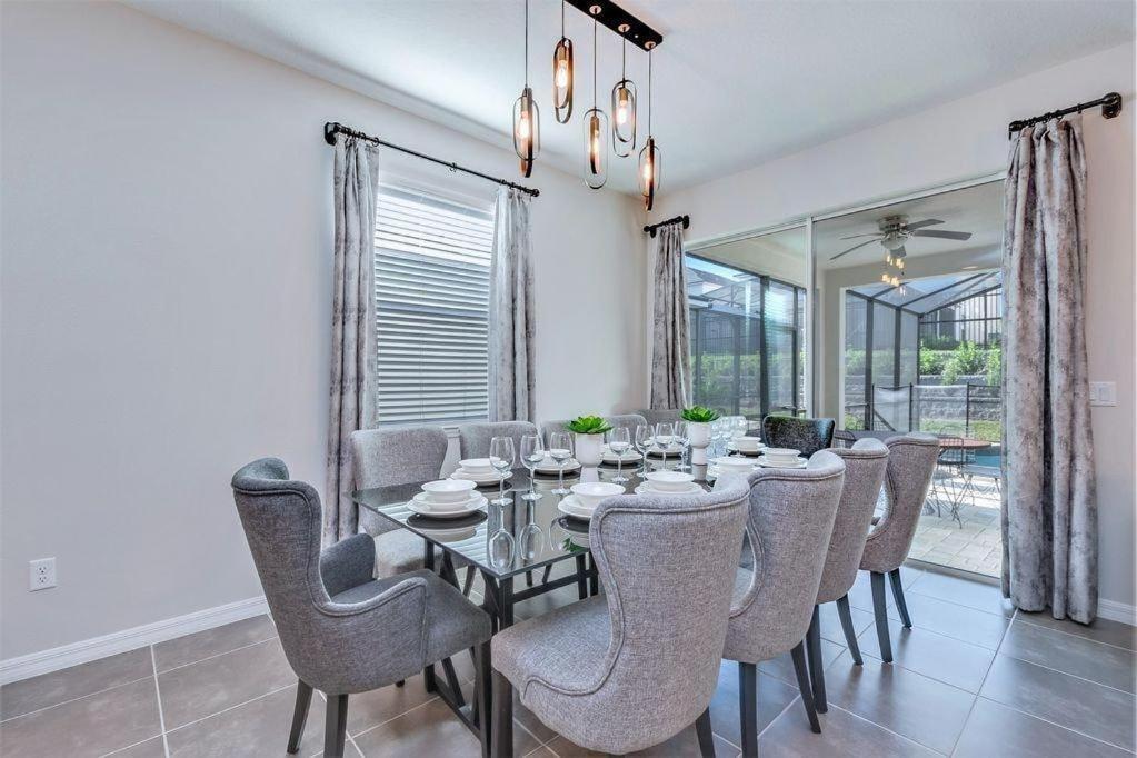 Holiday home Bsv1810 - Luxury 8 Bedroom 6 Bathroom In The Desirable Solara *