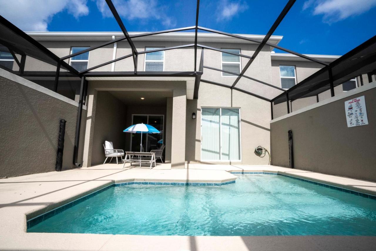 Gorgeous 4 Bedroom W Screened Pool Close To 2653 Kissimmee