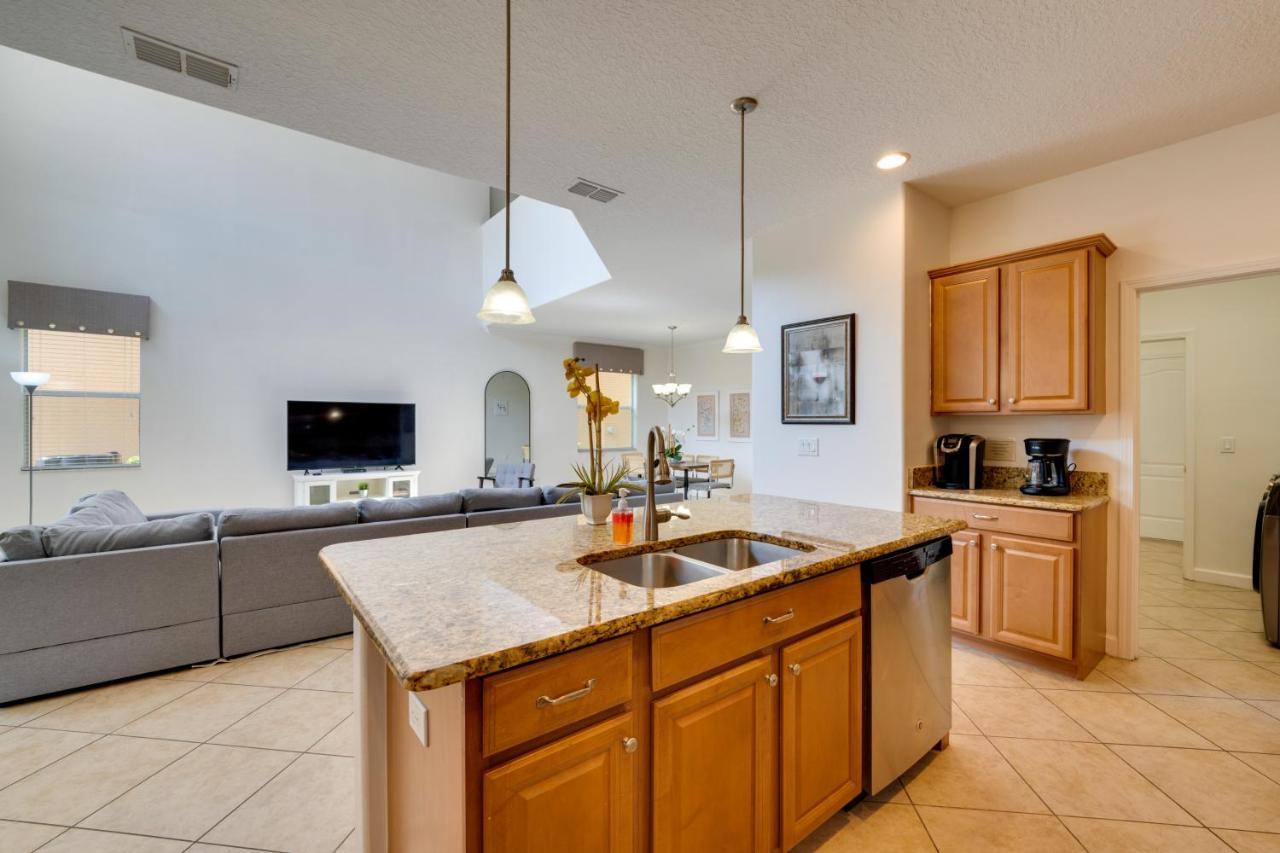 Spacious With Pool - 11 Mi To Disney! Kissimmee
