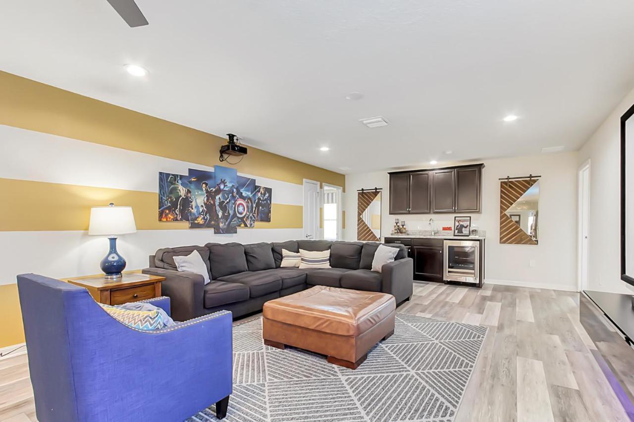 8br Near Disney-view/privacy/pool & Spa/ps5/ev *