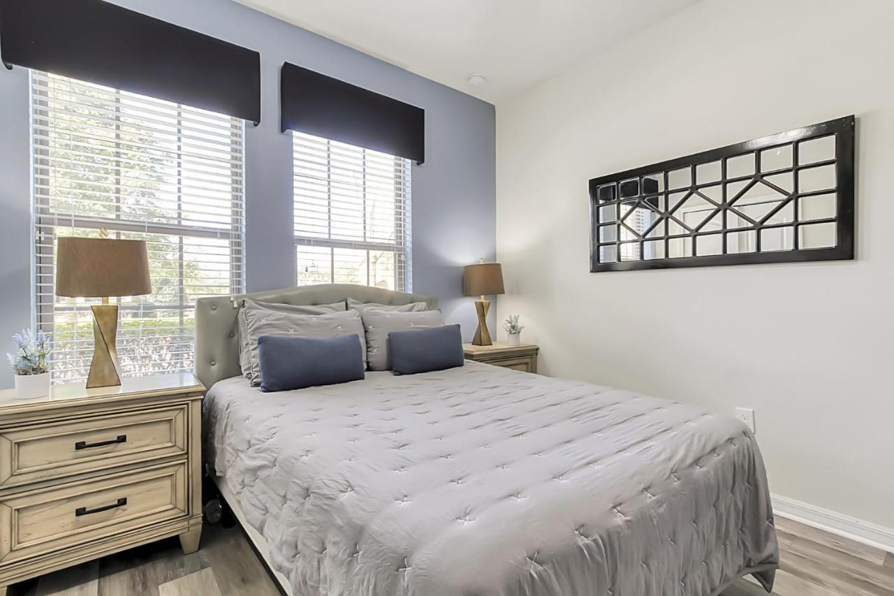8br Near Disney-view/privacy/pool & Spa/ps5/ev * Kissimmee