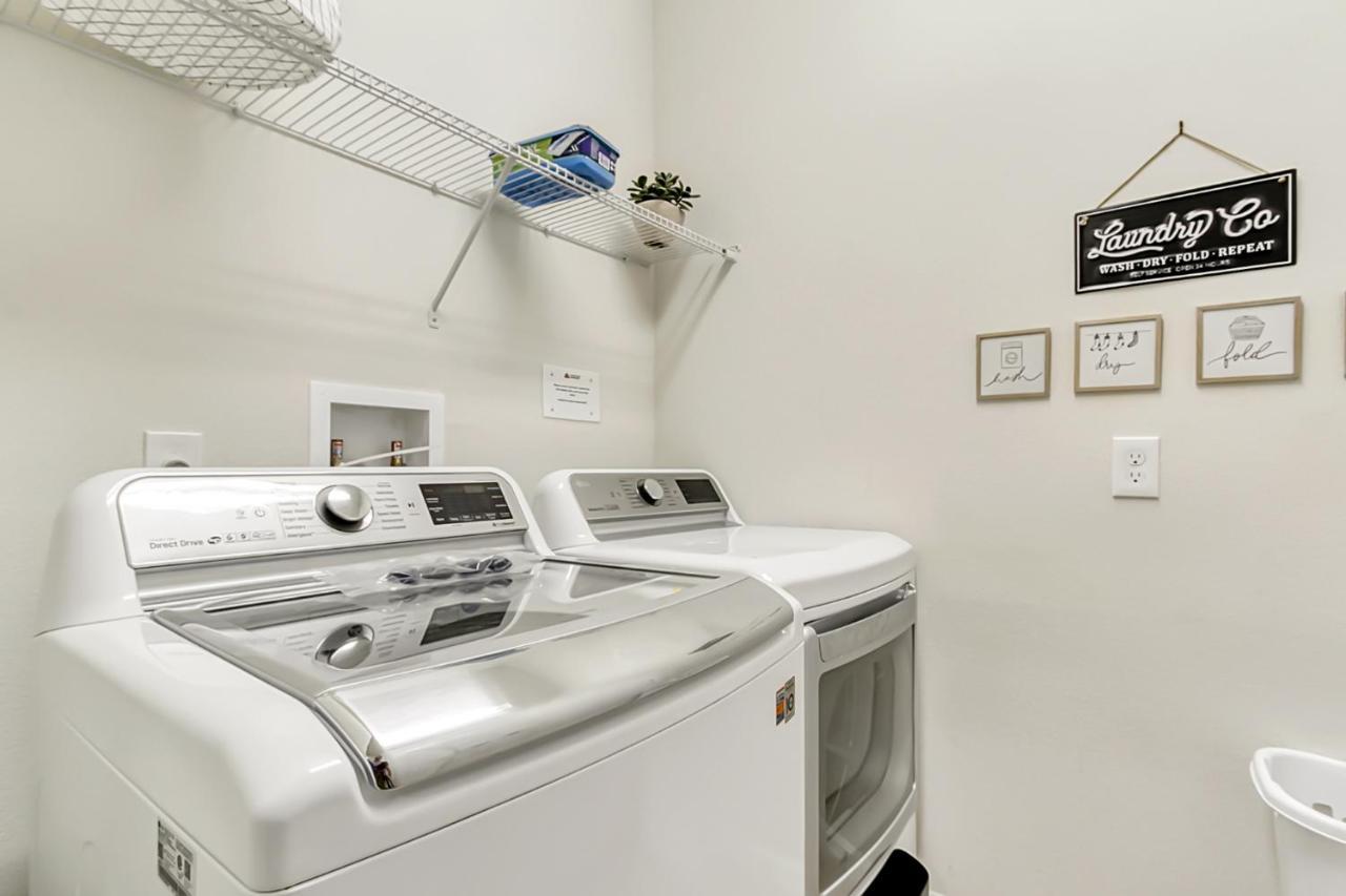 8br Near Disney-view/privacy/pool & Spa/ps5/ev * Kissimmee