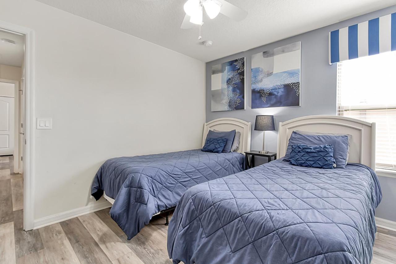 8br Near Disney-view/privacy/pool & Spa/ps5/ev Villa