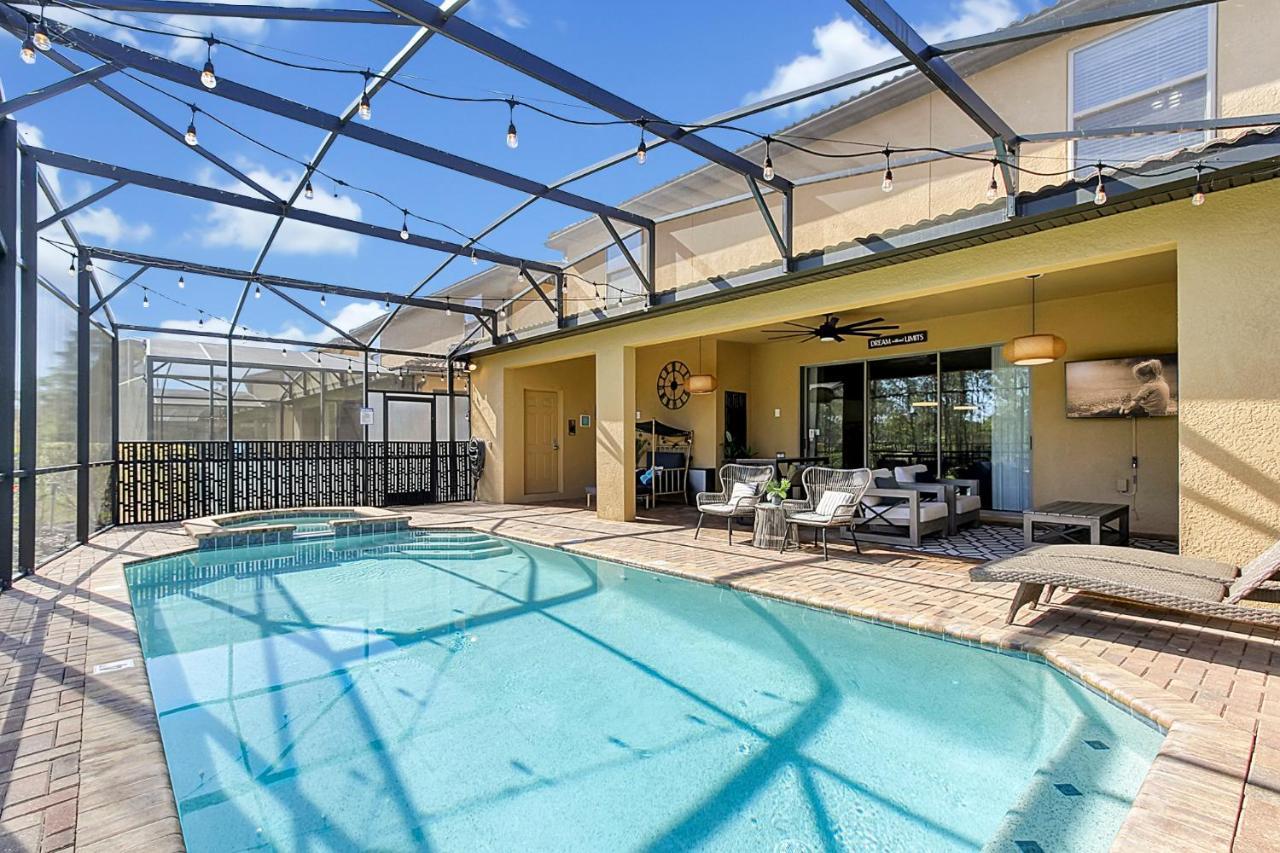 8br Near Disney-view/privacy/pool & Spa/ps5/ev