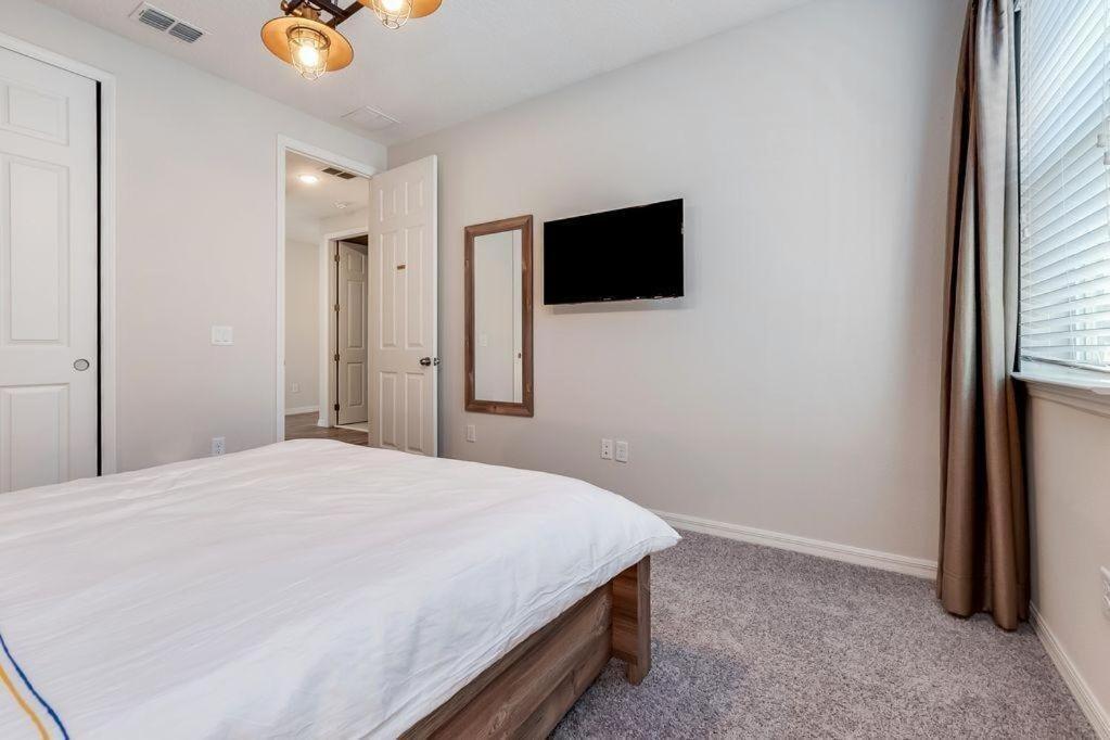 Bsv1529 - Luxury 7 Bedroom 5 Bathroom In The Desirable Solara *