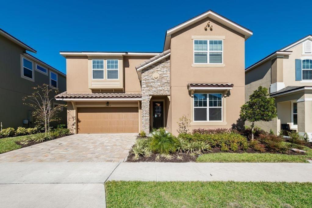 Bsv1529 - Luxury 7 Bedroom 5 Bathroom In The Desirable Solara Holiday home Kissimmee