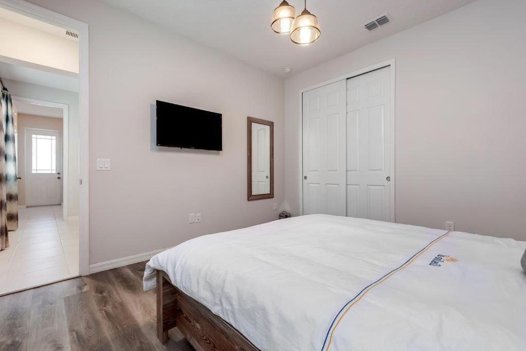 Bsv1529 - Luxury 7 Bedroom 5 Bathroom In The Desirable Solara Holiday home *
