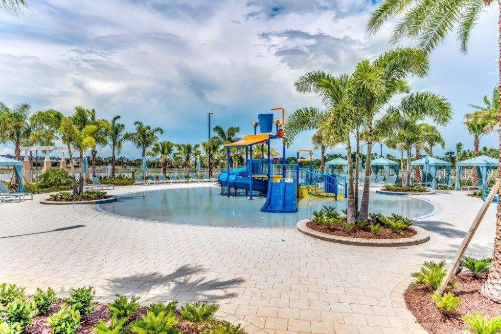 Bsv1529 - Luxury 7 Bedroom 5 Bathroom In The Desirable Solara Holiday home