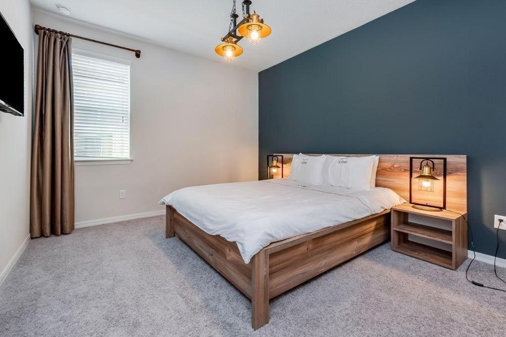 Bsv1529 - Luxury 7 Bedroom 5 Bathroom In The Desirable Solara