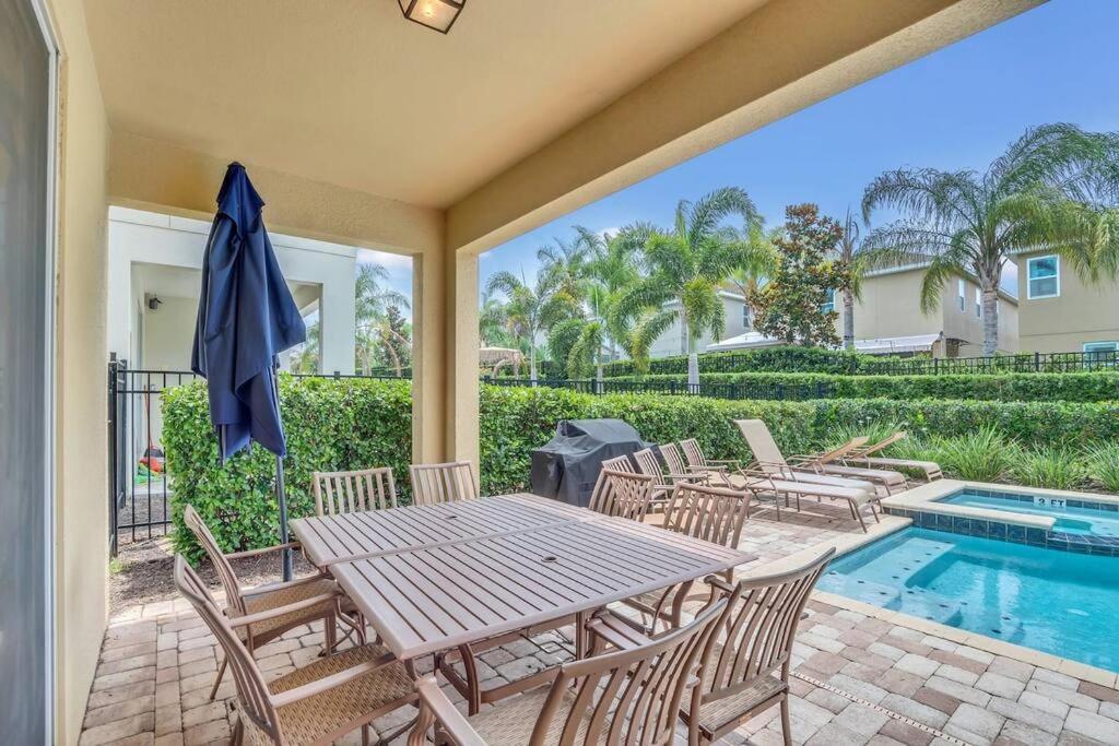 450 Paradise Villa- Game Pool&spa Holiday home