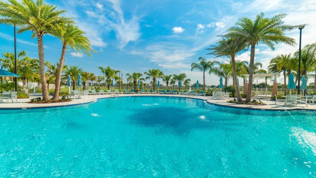 8989 Amelia Downs * Kissimmee