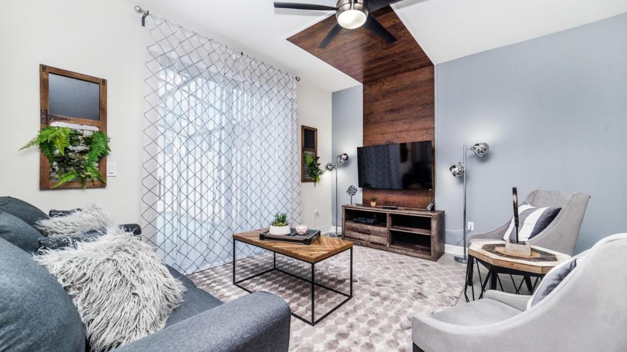 4951 Windermere *