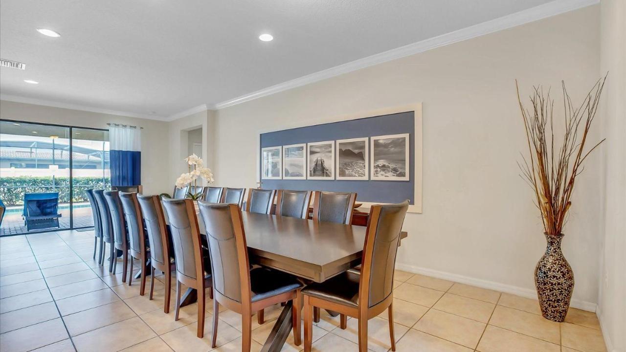 8882 Menton Holiday home *