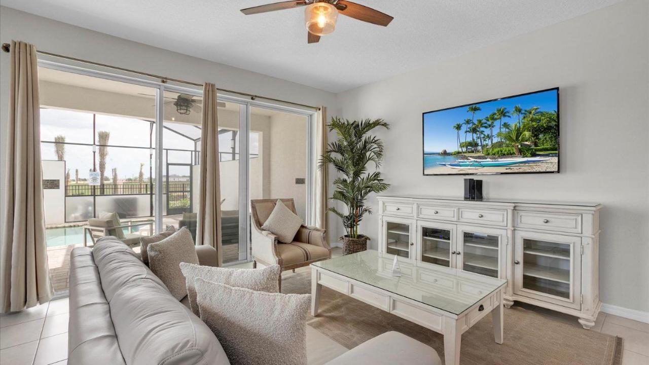 1531 Carey Palm *