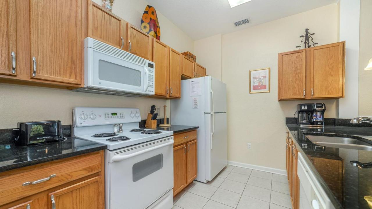 Apartment 7675 Comrow #403 Kissimmee