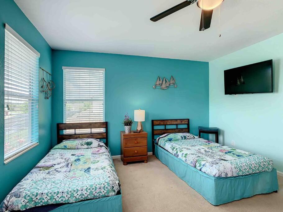 - Great Value- Pool, Free Heat. *