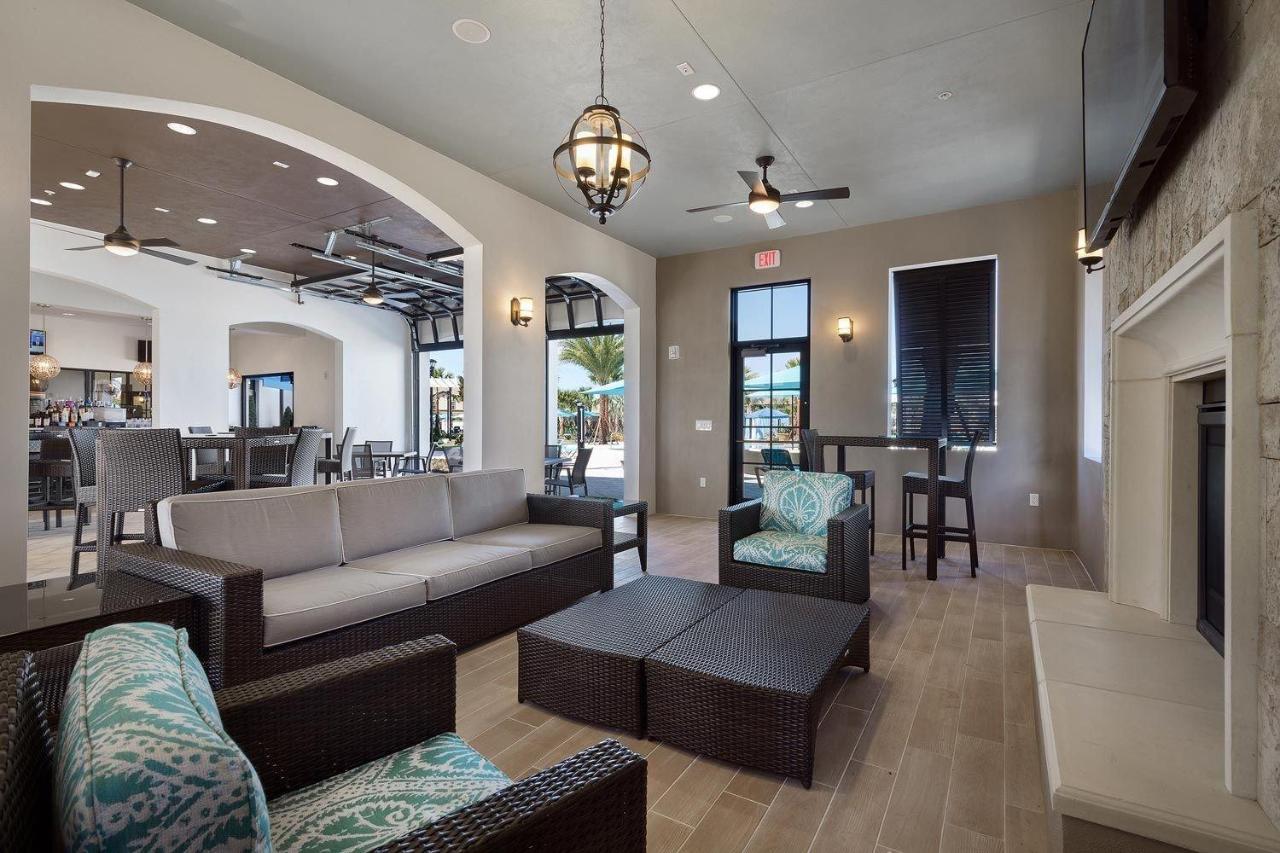 Luxury Windsor Resort Near Disney Oversize Pool