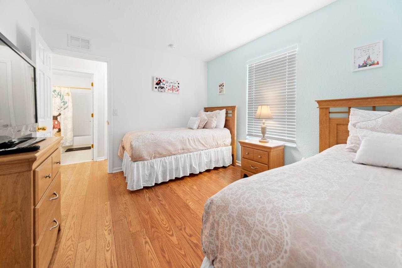 3br Townhouse, Pool & Hot Tub , Near Disney, Game Holiday home Davenport