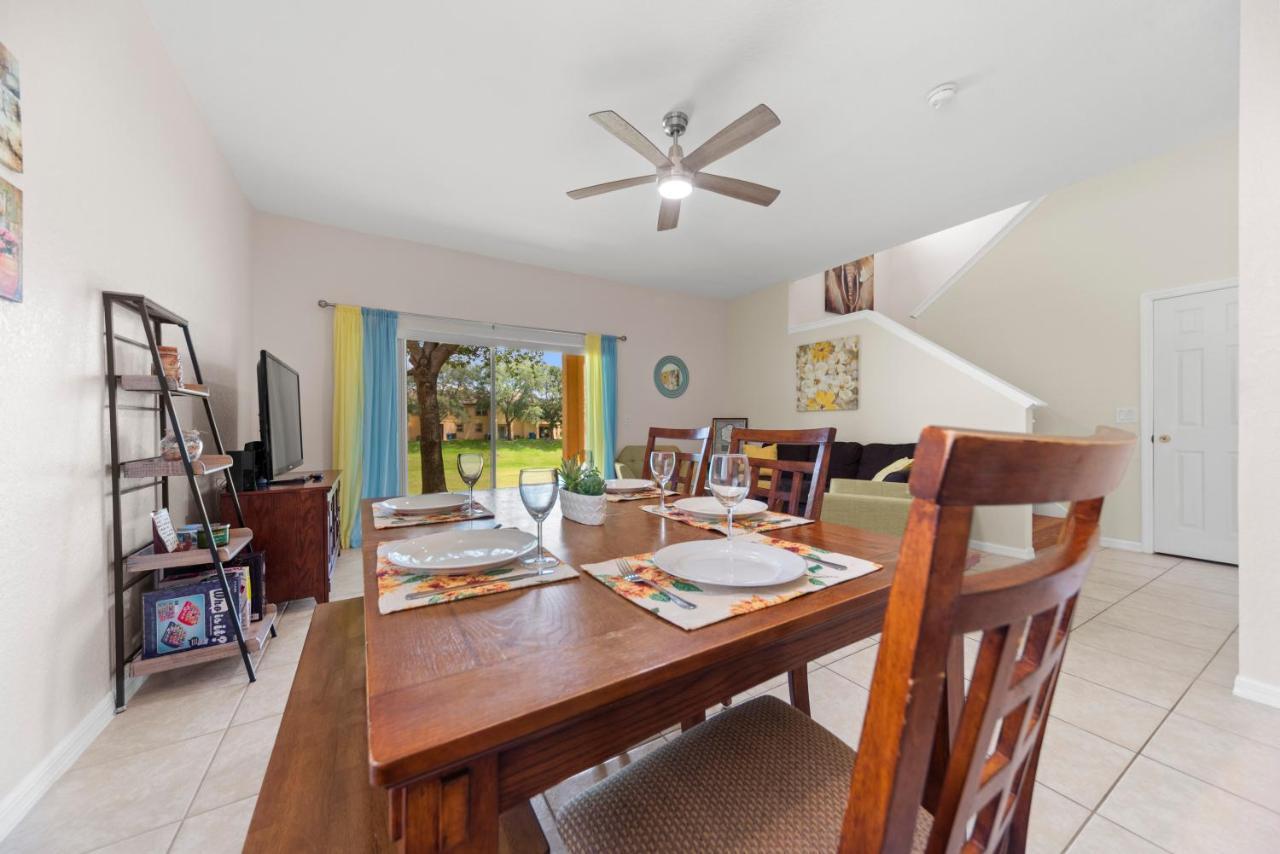 3br Townhouse, Pool & Hot Tub , Near Disney, Game *
