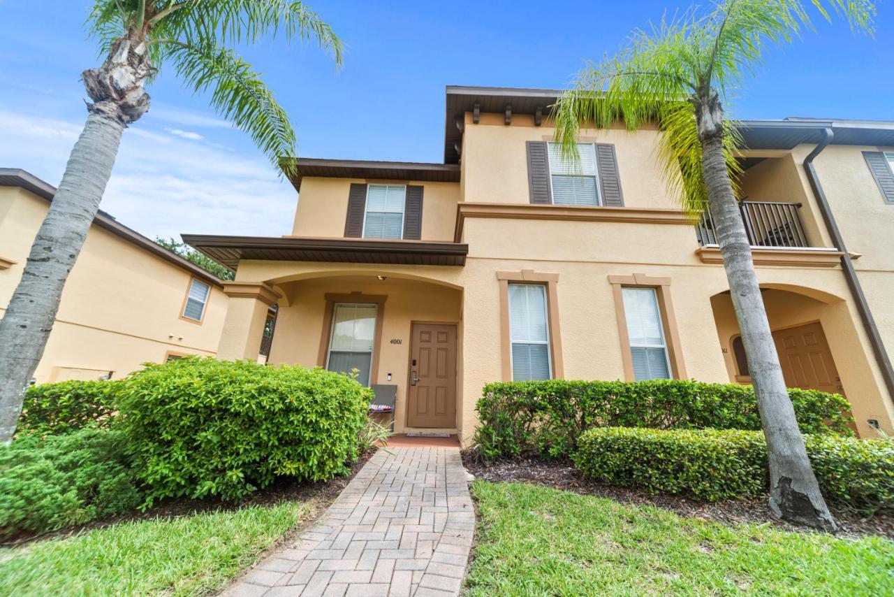 Holiday home 3br Townhouse, Pool & Hot Tub , Near Disney, Game