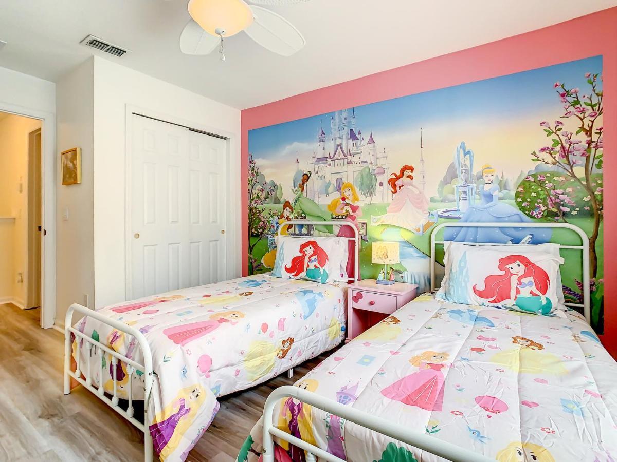 Resort Comrow Castle Magical Getaway *