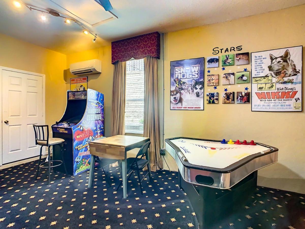 Comrow Castle Magical Getaway * Four Corners