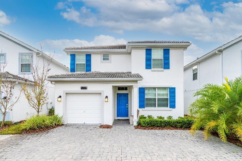 Storey Homes, Townhomes & 4*