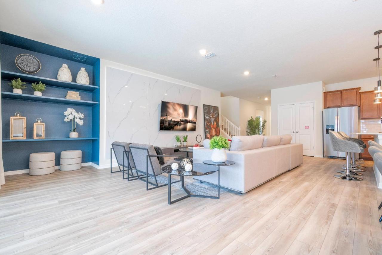 Free Resort- 10 Bed- Game Room- Movie Theater 4117 Holiday home Davenport