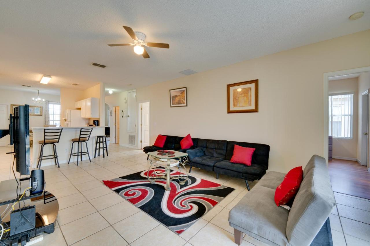 Sunlit Family With Lanai And Gas Grill! Holiday home