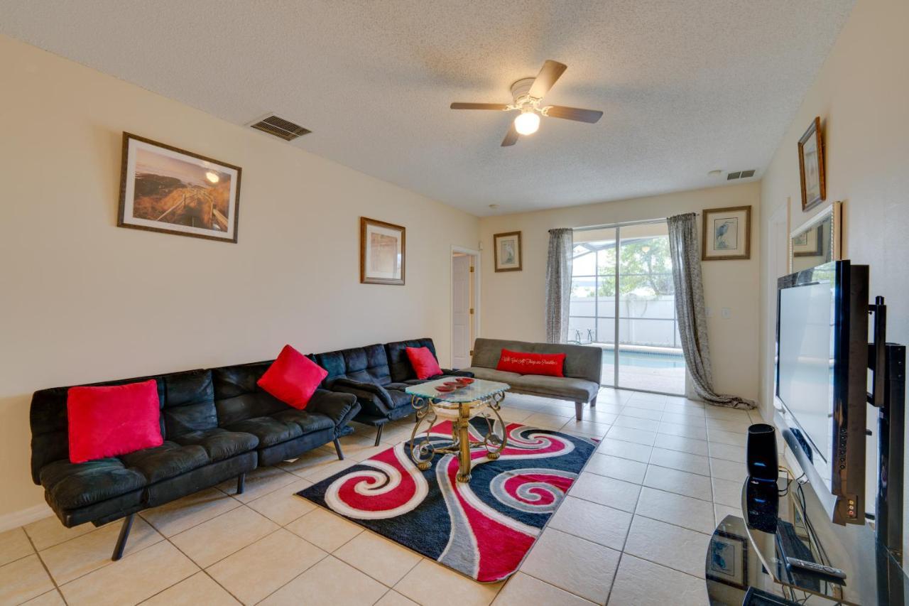 Holiday home Sunlit Family With Lanai And Gas Grill!