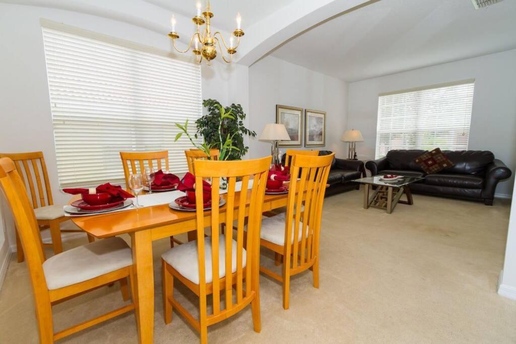 Family Home, Pool, Spa, Great View, Gated -321 Orlando