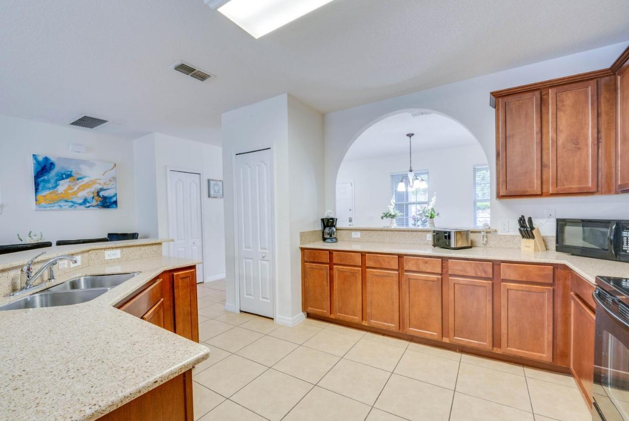 Vacation With Pool About 6 Mi To Disney! Villa