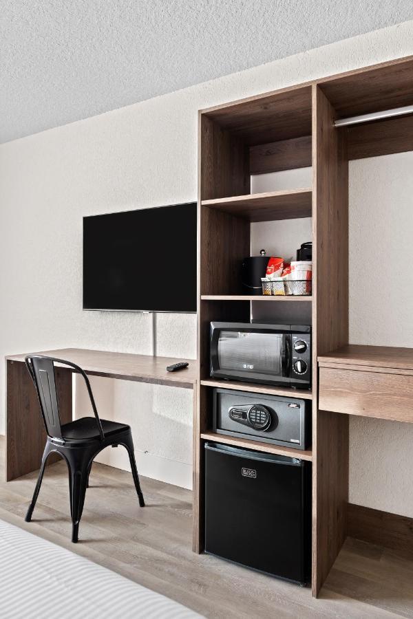 Developer Highway, A Howard Johnson By Wyndham Hotel 3*