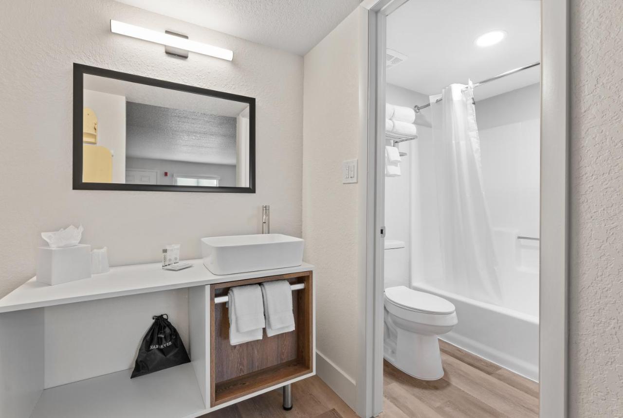 Hotel Developer Highway, A Howard Johnson By Wyndham 3*