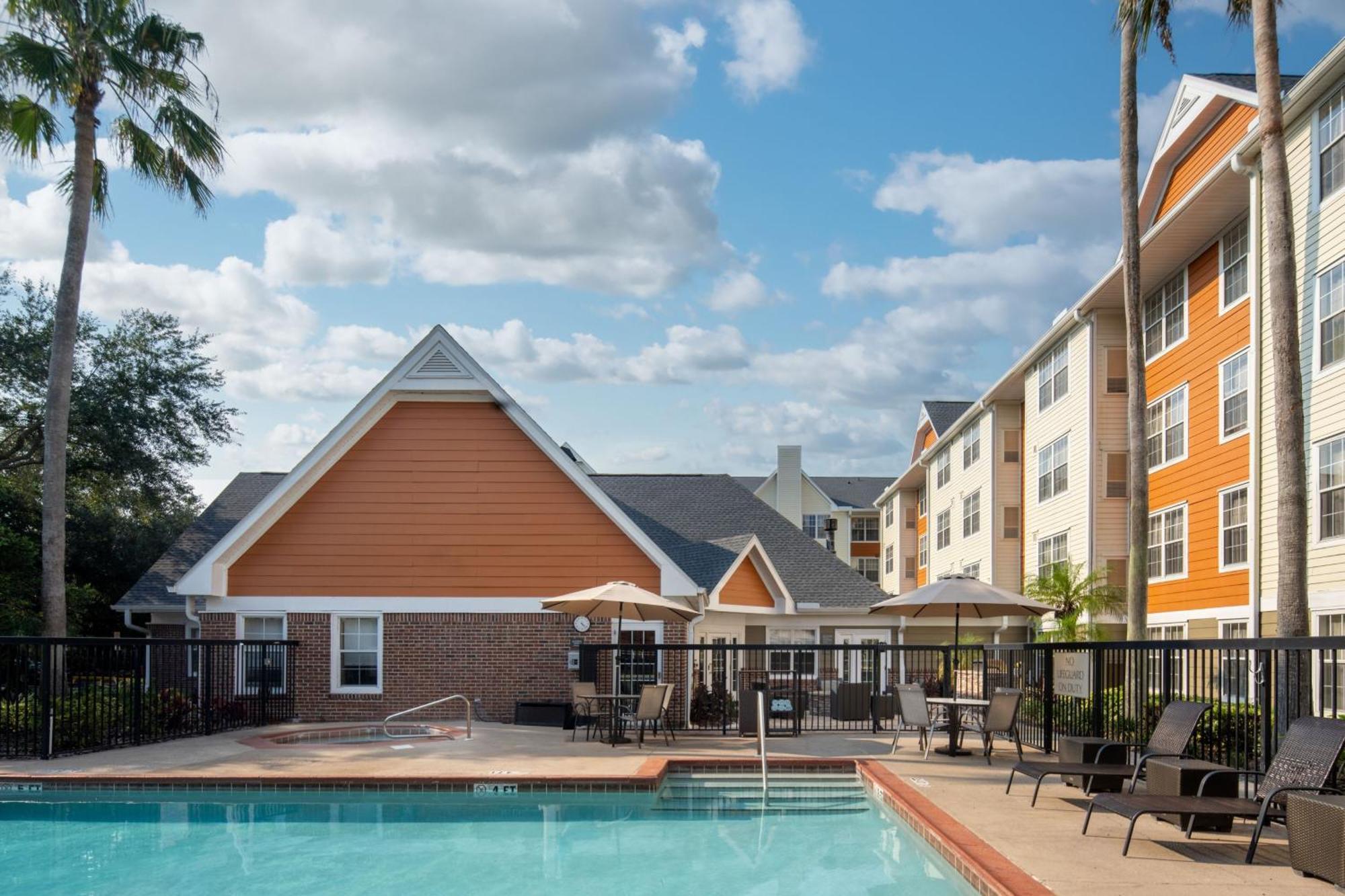 Hotel By Marriott Orlando East/ucf Area