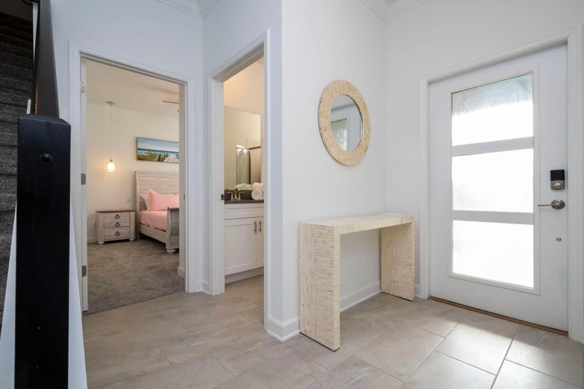 Holiday home Gorgeous 4bd With Pool At Storey 4475